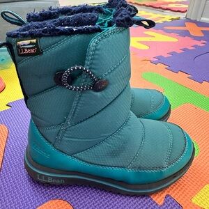L.L. Bean Turquoise Snow Boots